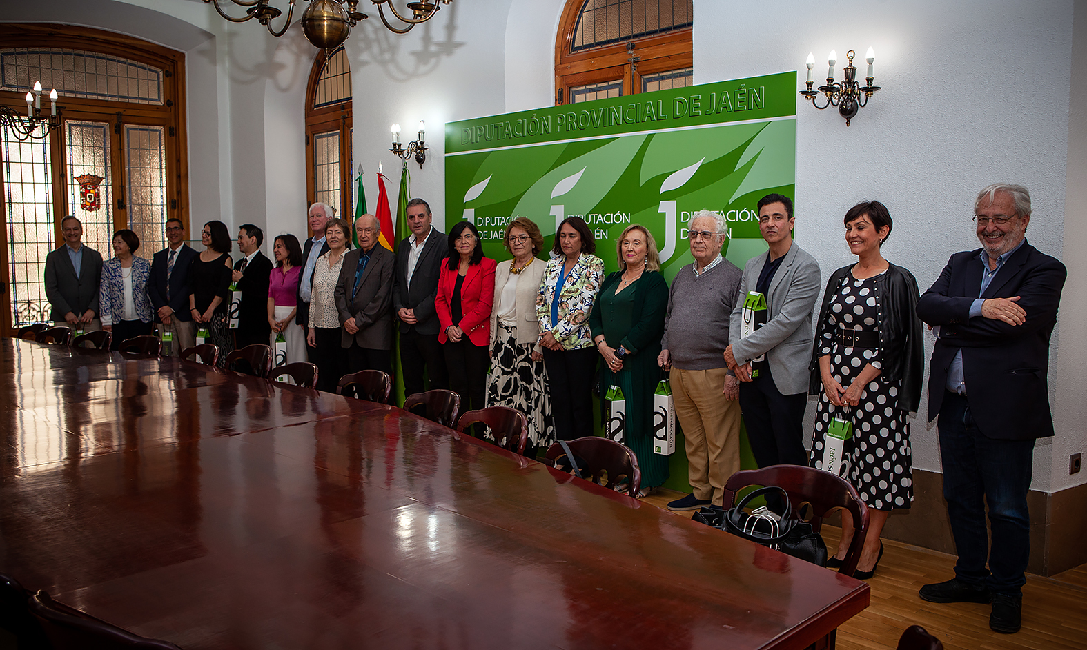 Recepción de la Diputación Provincial a los miembros del jurado y al Consejo Asesor del Premio Jaén de Piano 02